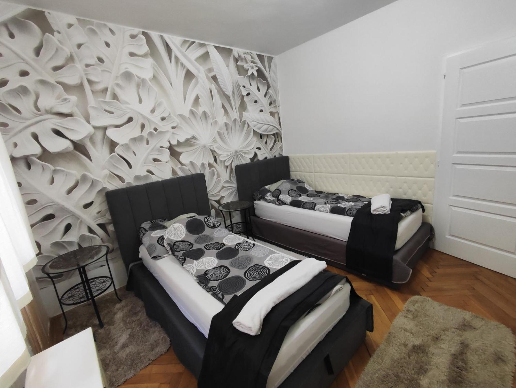 Heni Apartman Надьканіжа Екстер'єр фото