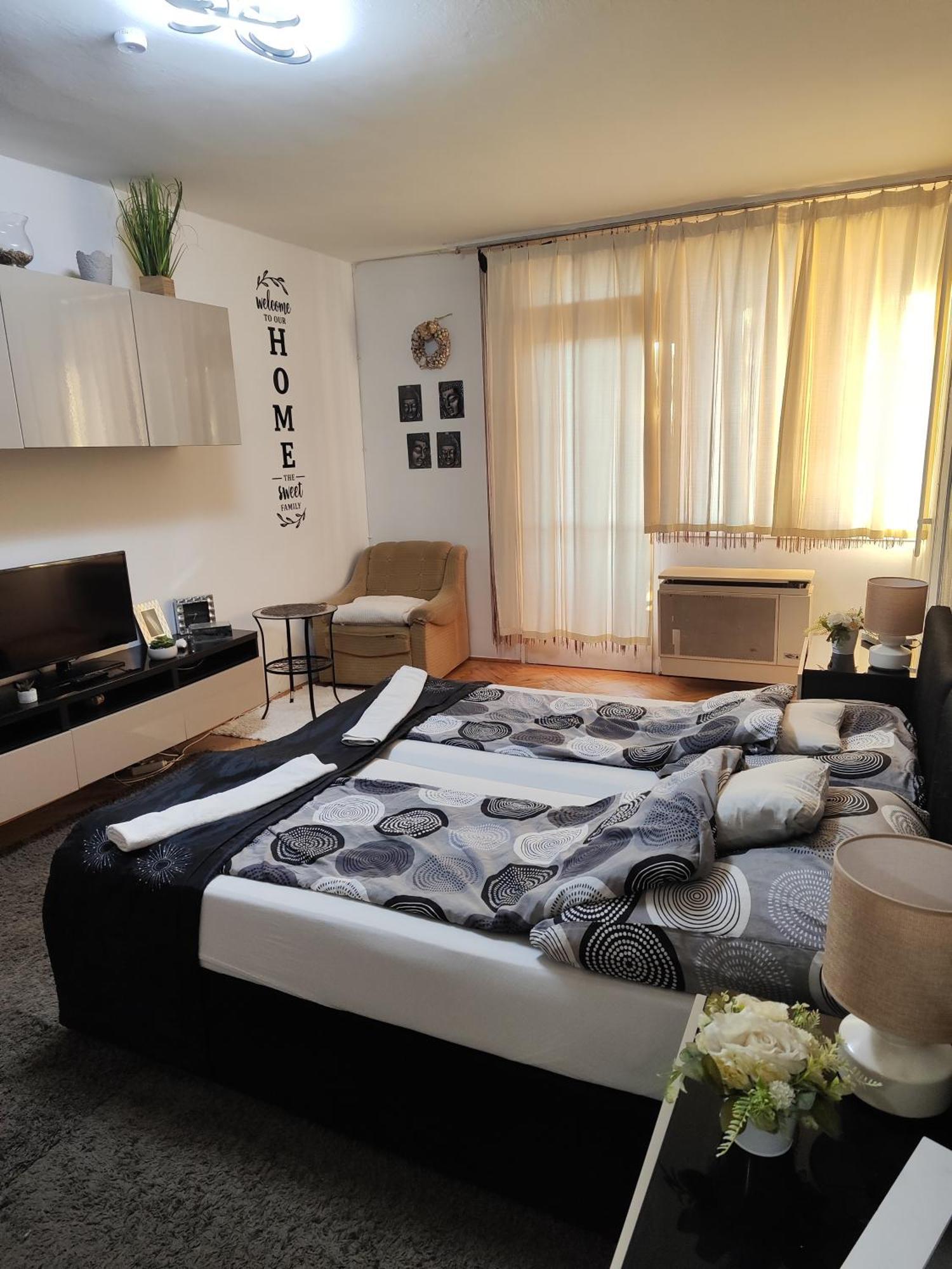 Heni Apartman Надьканіжа Екстер'єр фото