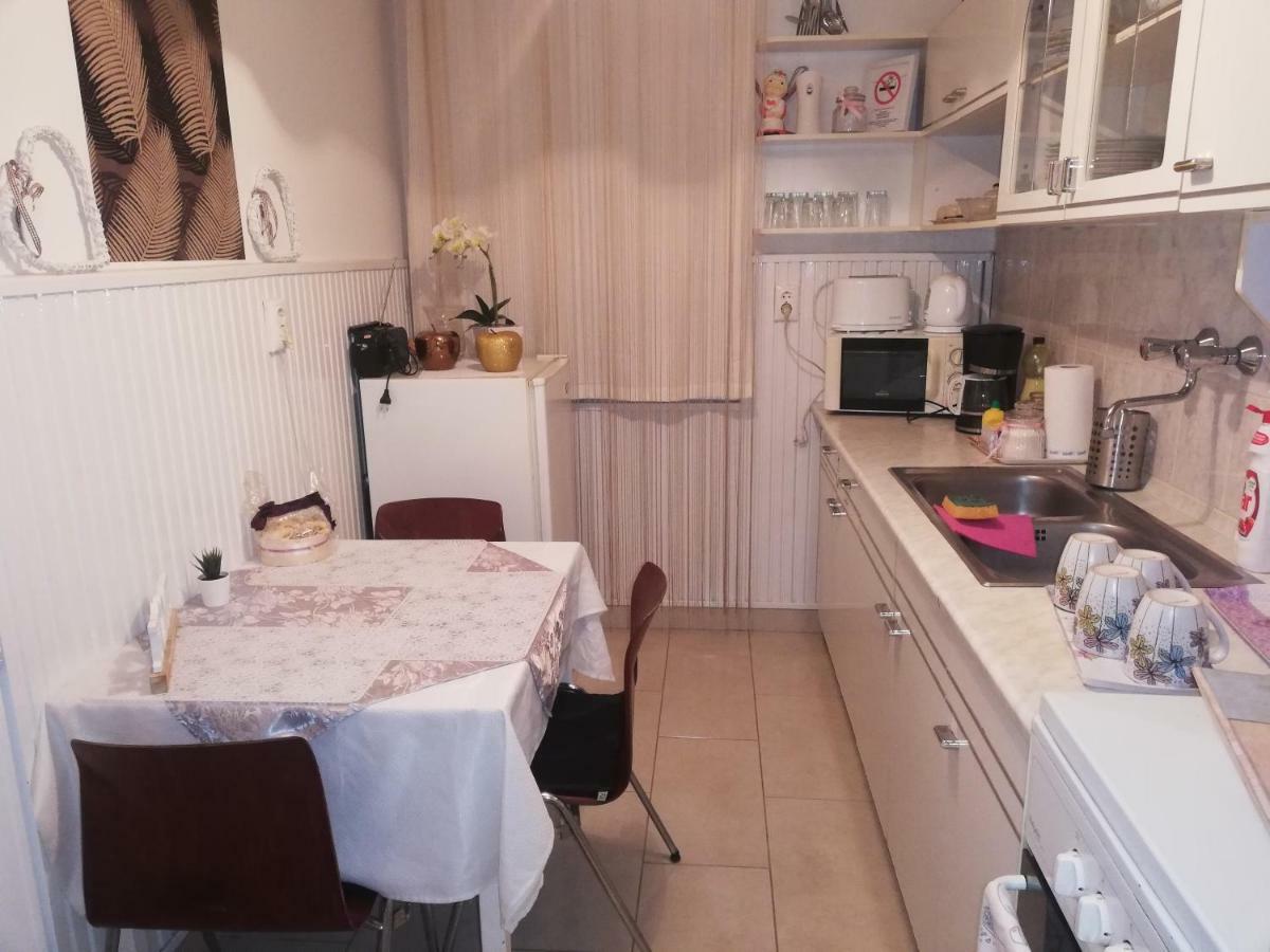 Heni Apartman Надьканіжа Екстер'єр фото
