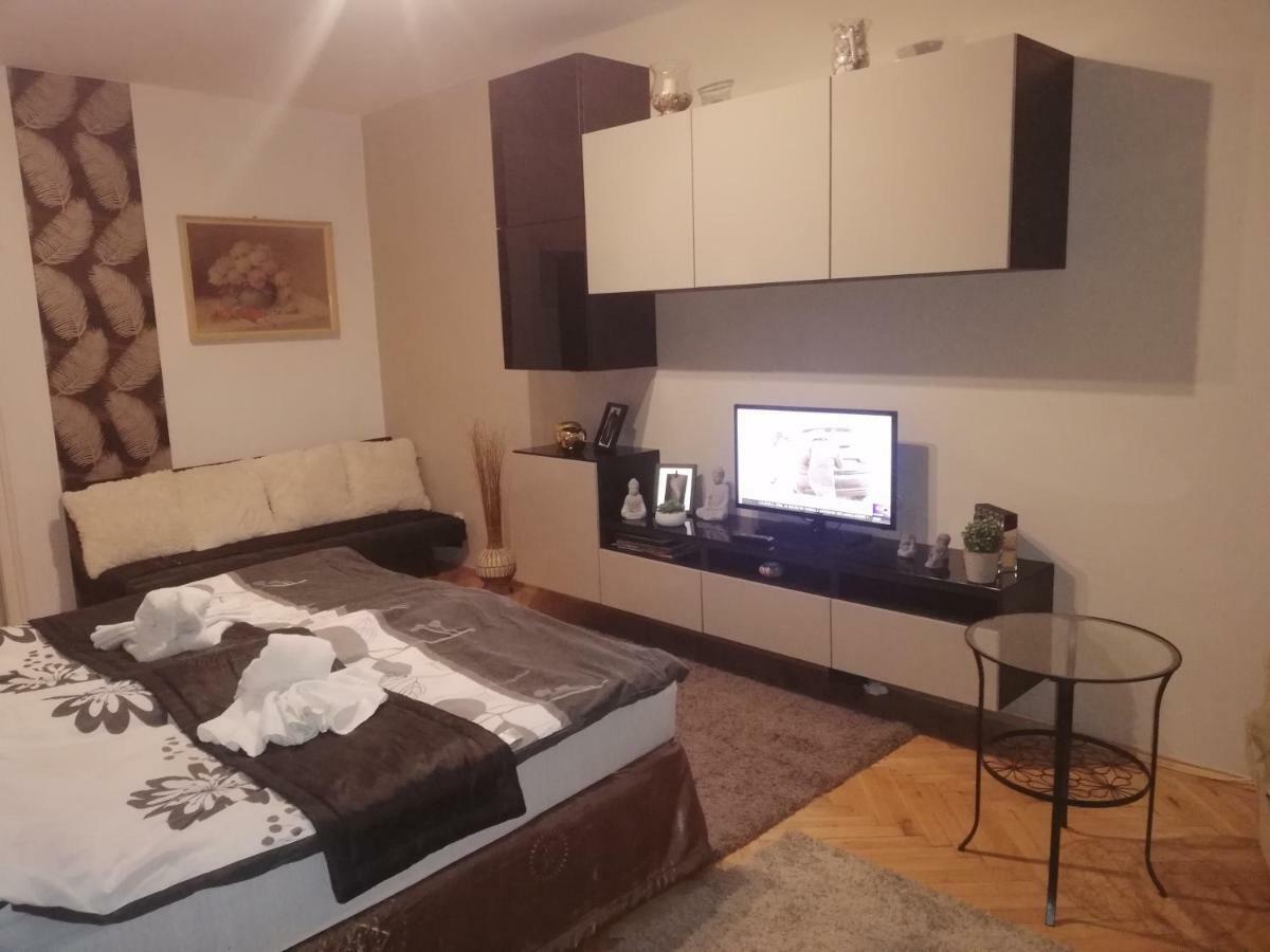 Heni Apartman Надьканіжа Екстер'єр фото